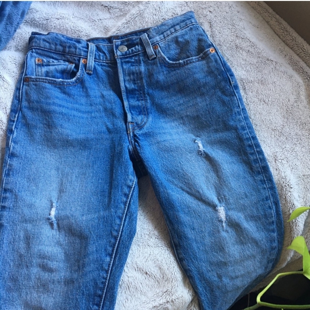 Levi's 501 skinny medium wash jeans